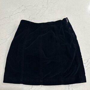 Free People Corduroy Black Mini Skirt  Zipper Accent Regular Size 2